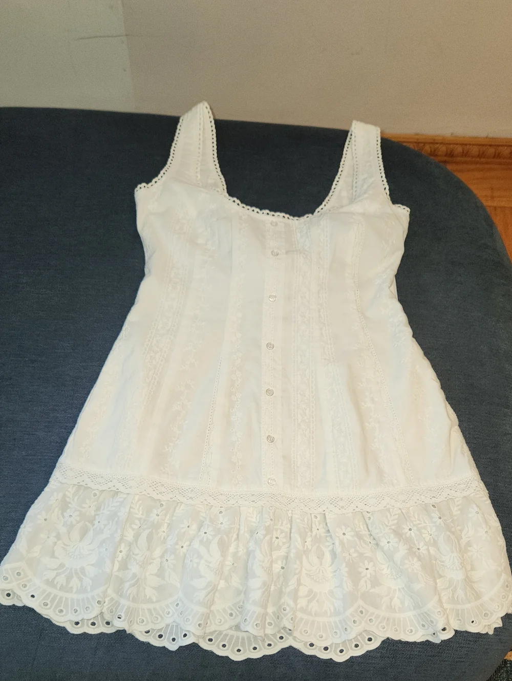 Guizio Aylin Eyelet Embroidered Ruffled Hem White Mini Dress Size S